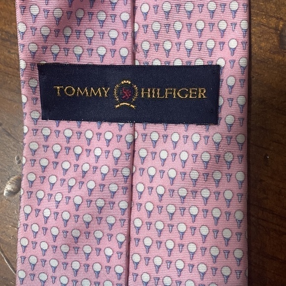 ⛳️ Tommy Hilfiger pink little golf balls and tees 100% silk necktie - Picture 5 of 9